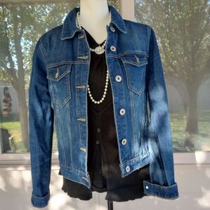 California Vintage Dark Wash Jean Jacket Size Medium